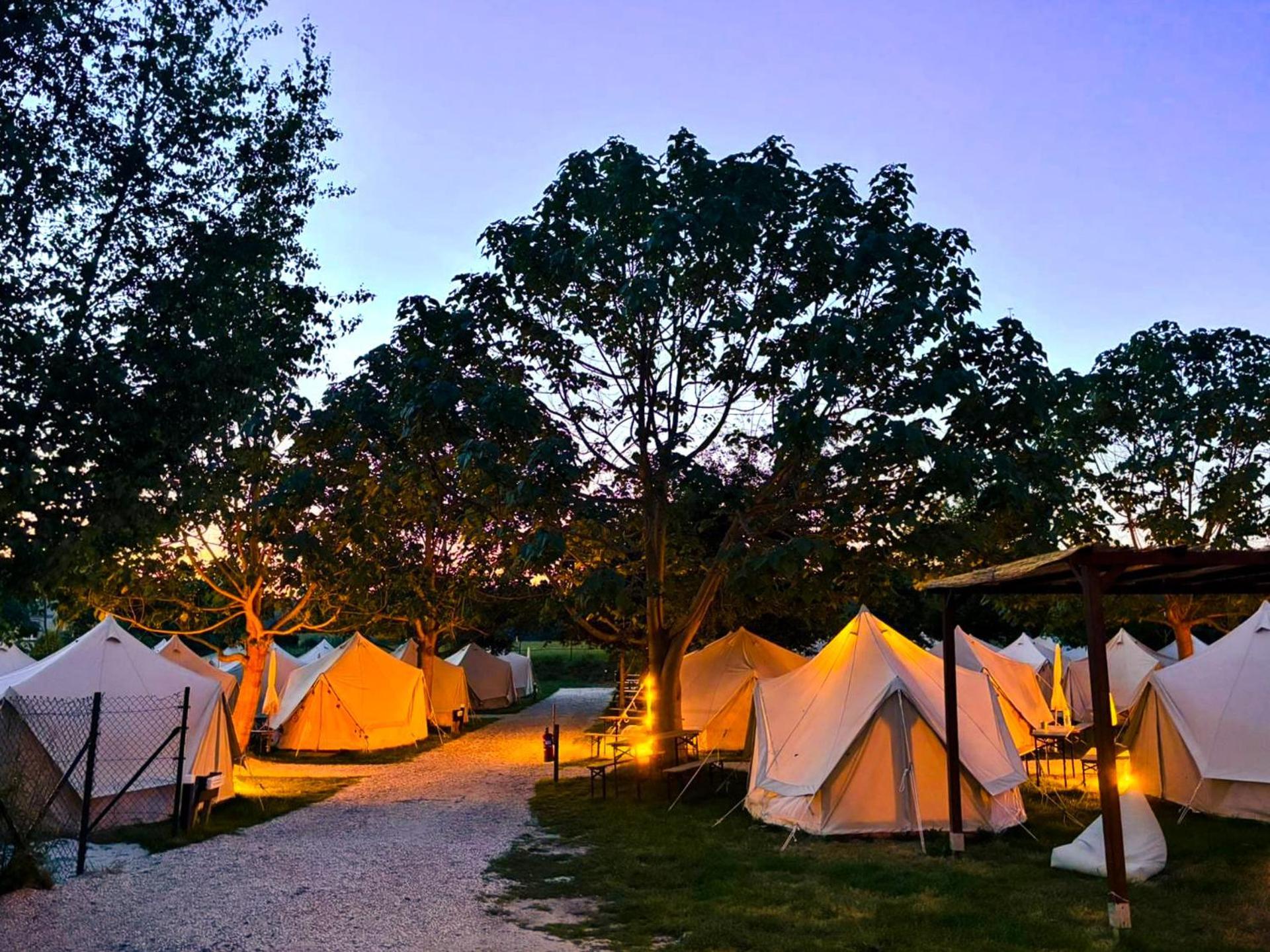 Hotel Kampaoh O Pedrouzo Esterno foto